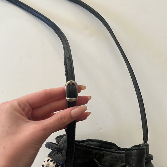 Brandy Melville cheetah / leopard print bucket bag - Picture 2 of 5